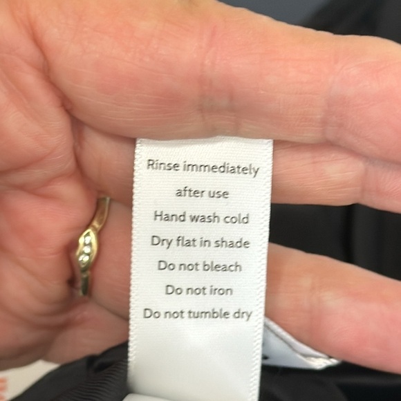 Andie One Piece Swimsuit Women's L Black The Asbury One Piece NWT Crisscross - Picture 10 of 14